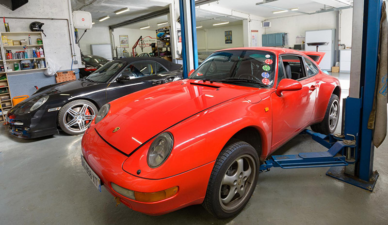 Carrossier Porsche Saint-Denis